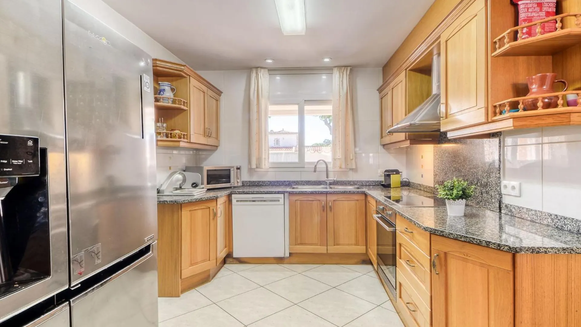 Holiday Home Llobregat 41B By Interhome 艾姆布里亚布拉瓦 0*,  西班牙